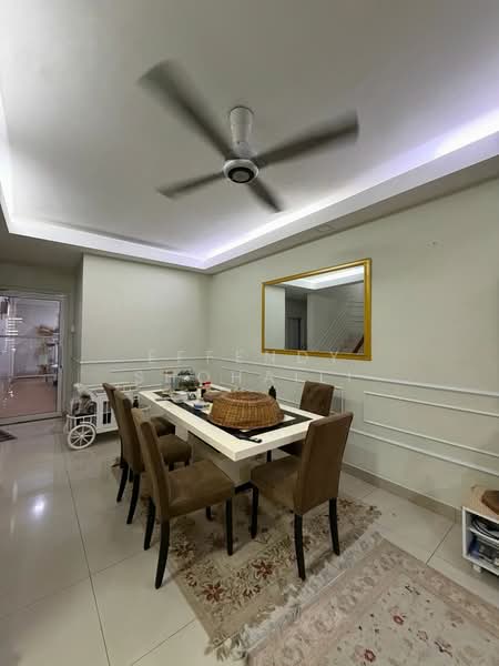 Rumah Teres 2 Tingkat untuk Dijual di Gombak (Kuala Lumpur) - Effendy Shohaili - Dining Room - PropertyGuru.com.my