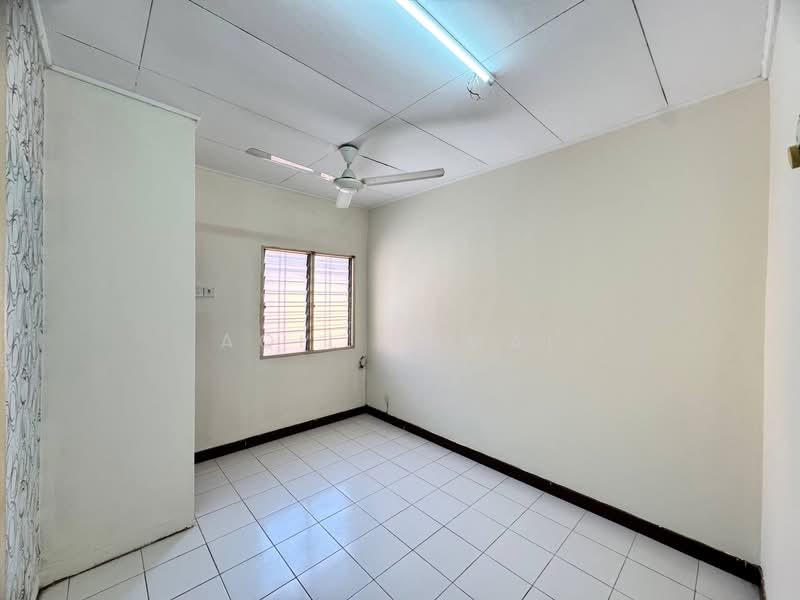 Taman Bukit Subang untuk Untuk Dijual - RM 580,000, Apr 2026 - Interior - PropertyGuru.com.my