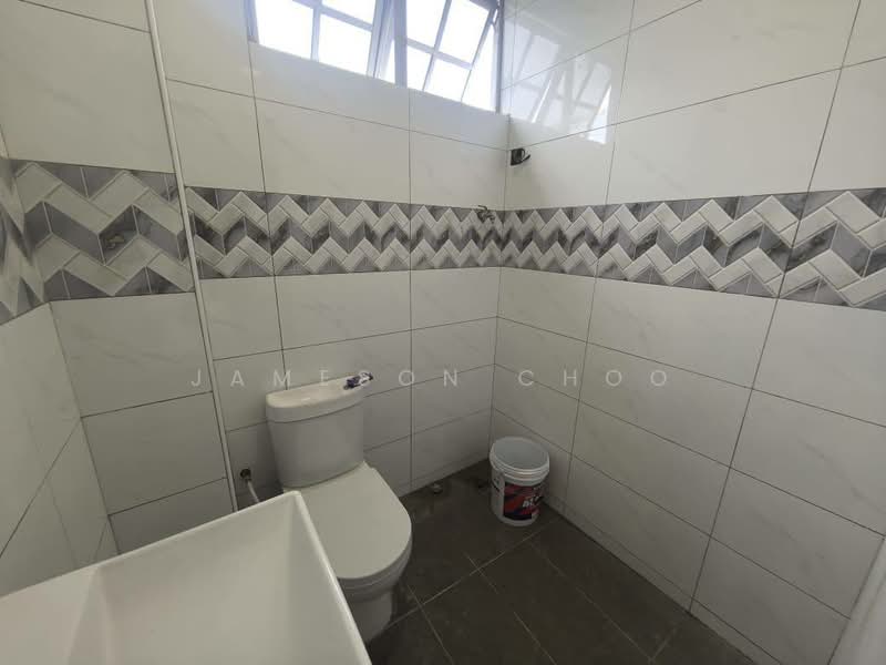 Taman Universiti untuk Untuk Dijual - RM 668,000, Apr 2026 - Bathroom - PropertyGuru.com.my