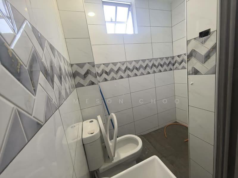 Taman Universiti untuk Untuk Dijual - RM 668,000, Apr 2026 - Bathroom - PropertyGuru.com.my
