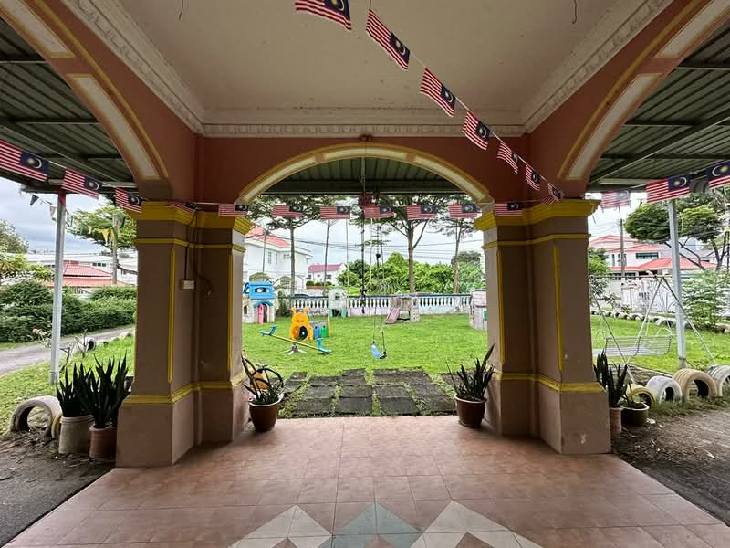 Greenlane 2Sty Bungalow 12150sf Office Showroom Kindergarten untuk Untuk Disewa - RM 5,500 /bulan, Apr 2026 - Exterior - PropertyGuru.com.my