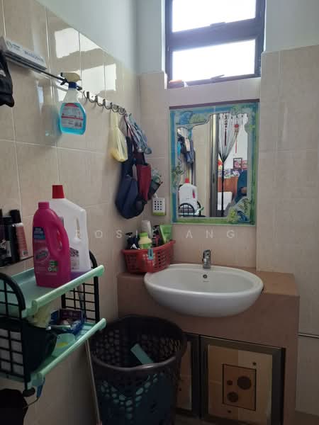 Condominium for Sale at Penhill Perdana Condominium - Rosie Ang - Bathroom - PropertyGuru.com.my