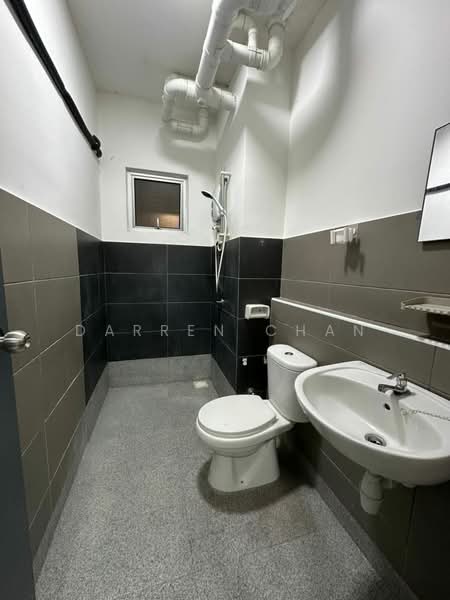 Kondominium untuk Disewa di Residensi Lanai - Darren Chan - Bathroom - PropertyGuru.com.my