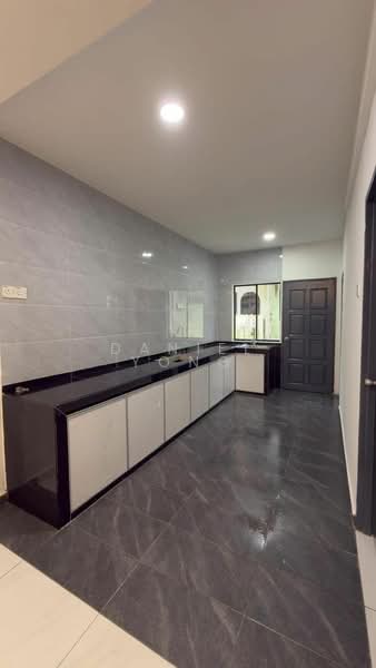 2-storey Terraced House for Sale in Kelapa Sawit (Kulai) - Daniel Yong - Kitchen - PropertyGuru.com.my