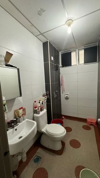 Service Residence for Sale at Larkin Heights - Shirley Yap - Bathroom - PropertyGuru.com.my