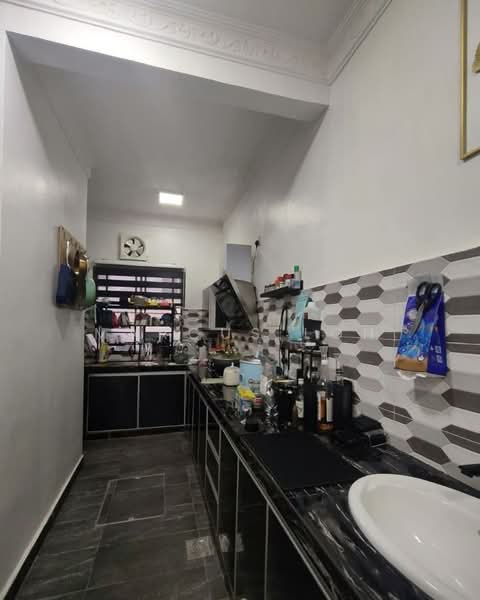 2-storey Terraced House for Sale in Taman Sierra Perdana (Masai) - Marcus Loh - Kitchen - PropertyGuru.com.my