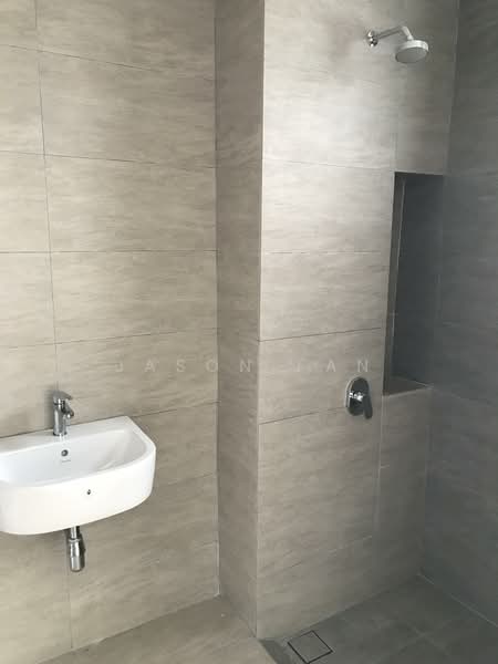 Semi-Detached House for Sale in Telok Panglima Garang (Selangor) - Jason Fan - Bathroom - PropertyGuru.com.my