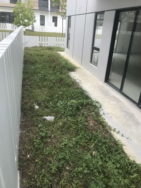 Semi-Detached House for Sale in Telok Panglima Garang (Selangor) - Jason Fan - Exterior - PropertyGuru.com.my