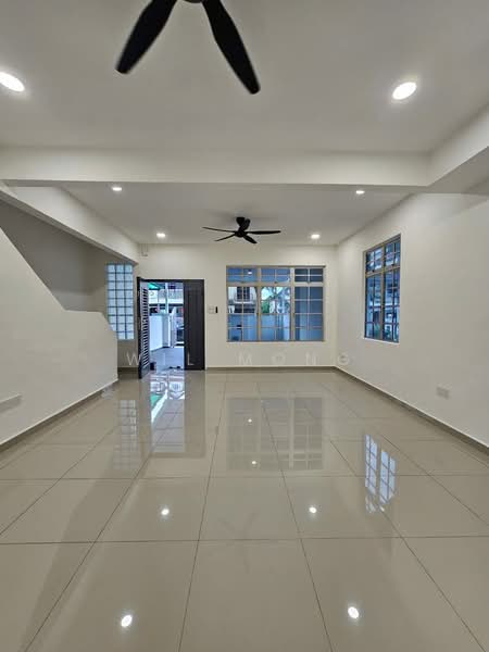 Rumah Teres 2 Tingkat untuk Dijual di Taman Universiti (Skudai) - Wil Mong - Living Room - PropertyGuru.com.my