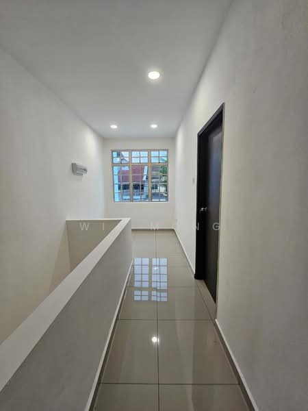 Rumah Teres 2 Tingkat untuk Dijual di Taman Universiti (Skudai) - Wil Mong - Corridor - PropertyGuru.com.my