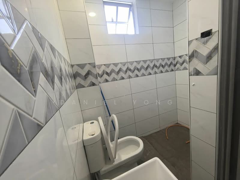 Taman Universiti untuk Untuk Dijual - RM 668,000, Apr 2026 - Bathroom - PropertyGuru.com.my