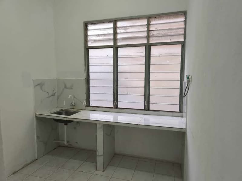 1-storey Terraced House for Sale in Sungai Jawi (Penang) - Ila Fazilah - Kitchen - PropertyGuru.com.my
