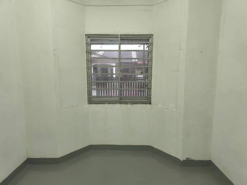 1-storey Terraced House for Sale in Sungai Jawi (Penang) - Ila Fazilah - Bedroom - PropertyGuru.com.my