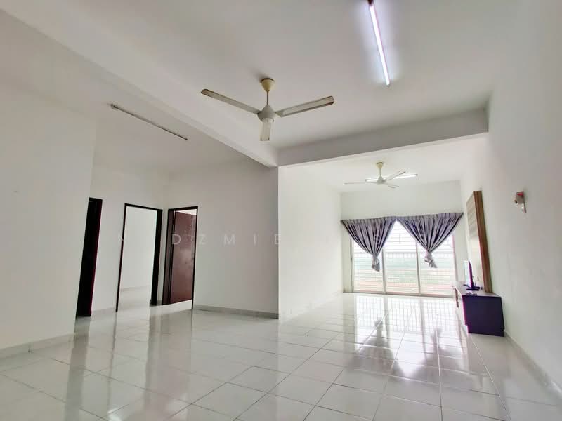 Apartment for Sale at Pangsapuri Saujana Permai 2 - Nadzmie Nasir - Living Room - PropertyGuru.com.my