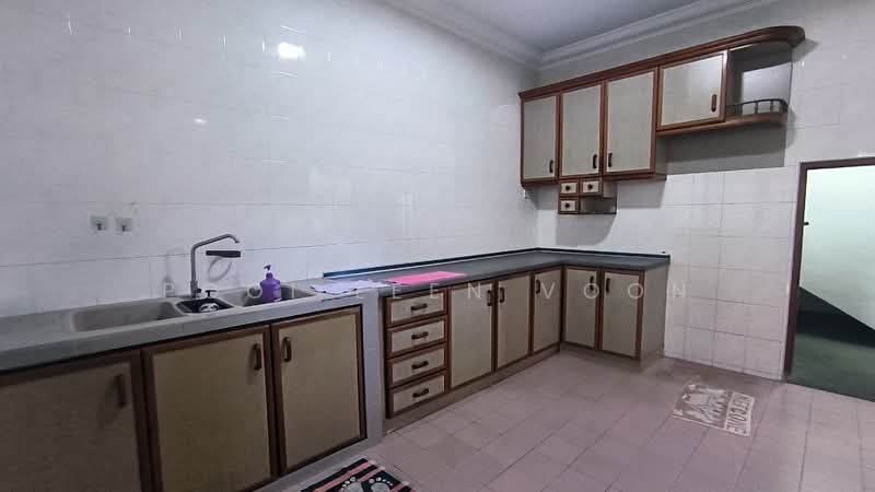 Semi-Detached House for Sale in Taman Pelangi (Johor Bahru) - Pooi Leen Voon - Kitchen - PropertyGuru.com.my