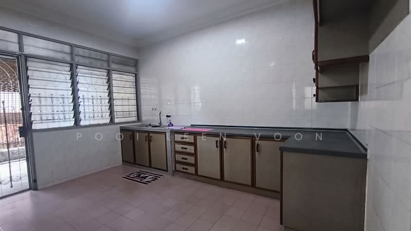 Semi-Detached House for Sale in Taman Pelangi (Johor Bahru) - Pooi Leen Voon - Kitchen - PropertyGuru.com.my