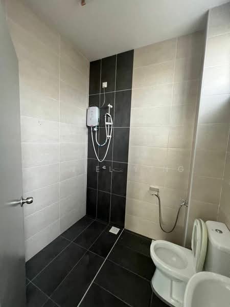 Cluster House for Sale in Taman Mutiara Mas (Skudai) - Daniel Yong - Bathroom - PropertyGuru.com.my