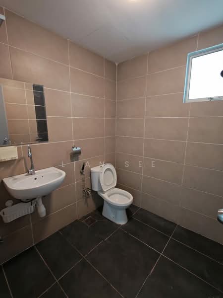 Palm Garden Apartment untuk Untuk Disewa - RM 1,650 /bulan, Apr 2026 - Bathroom - PropertyGuru.com.my