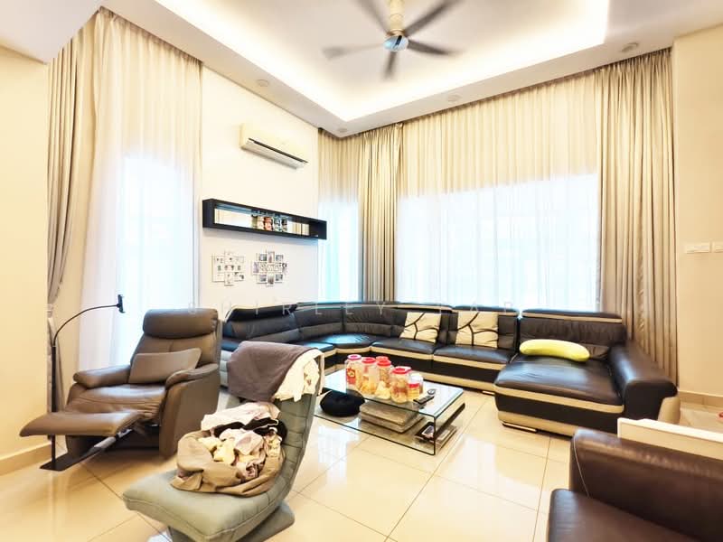 Desa Tebrau Harmonium Precinct 9F Cluster untuk Untuk Dijual - RM 1,700,000, Apr 2026 - Living Room - PropertyGuru.com.my