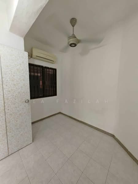 Condominium for Sale at Taman Desa Relau 2 - Ila Fazilah - Bedroom - PropertyGuru.com.my