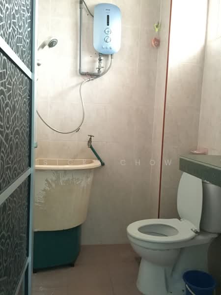 Taman Desa Karunmas untuk Untuk Dijual - RM 462,000, Apr 2026 - Bathroom - PropertyGuru.com.my