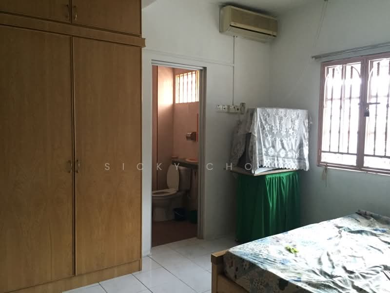 Taman Desa Karunmas untuk Untuk Dijual - RM 462,000, Apr 2026 - Bedroom - PropertyGuru.com.my