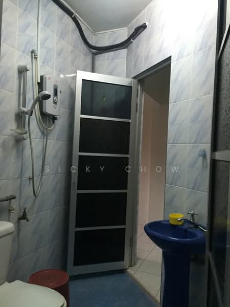 Taman Desa Karunmas untuk Untuk Dijual - RM 462,000, Apr 2026 - Bathroom - PropertyGuru.com.my