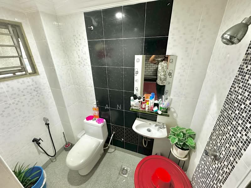 Rumah Teres 3 Tingkat untuk Dijual di Taman Melati (Setapak) - Luqman Ramli - Bathroom - PropertyGuru.com.my