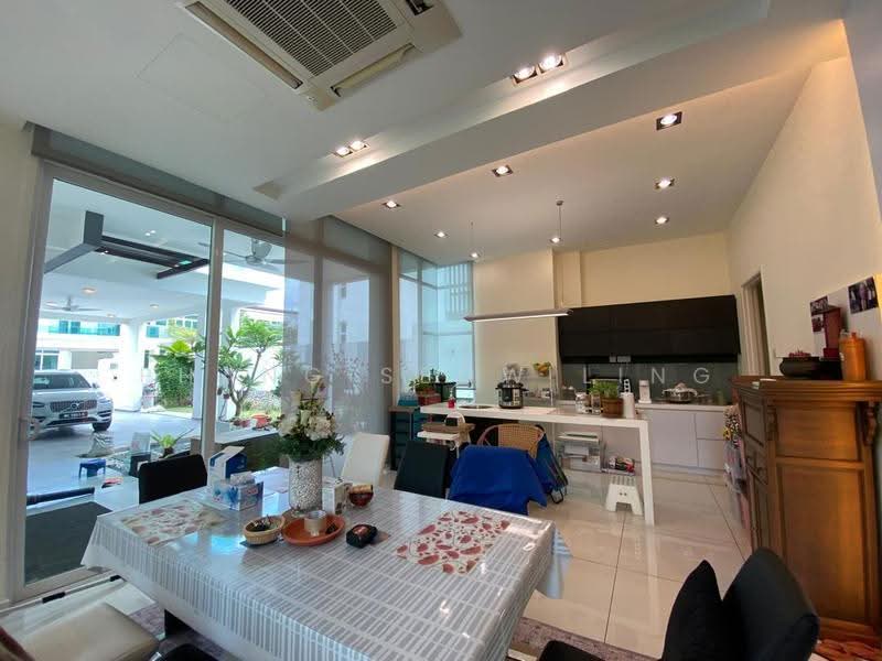 Bungalow House for Sale in Bukit Katil (Melaka) - Phang Seow Ling - Dining Room - PropertyGuru.com.my