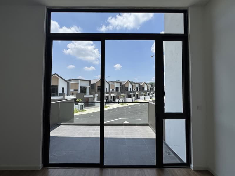 2-storey Terraced House for Sale in Bandar Gamuda Gardens (Rawang) - KAI . - Balcony - PropertyGuru.com.my