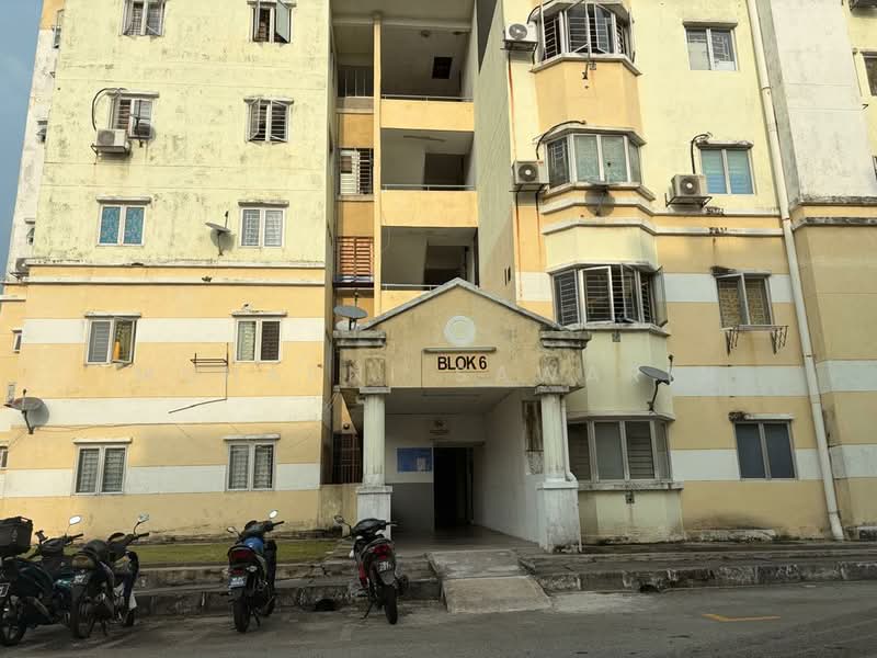Pangsapuri untuk Dijual di Pangsapuri Mutiara Subang - muharni sawarin - Exterior - PropertyGuru.com.my