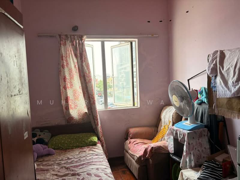 Pangsapuri untuk Dijual di Pangsapuri Mutiara Subang - muharni sawarin - Bedroom - PropertyGuru.com.my