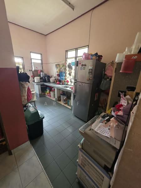 Bungalow for Sale in Pulau Kambing (Cabang Tiga) - Ariff . - Kitchen - PropertyGuru.com.my