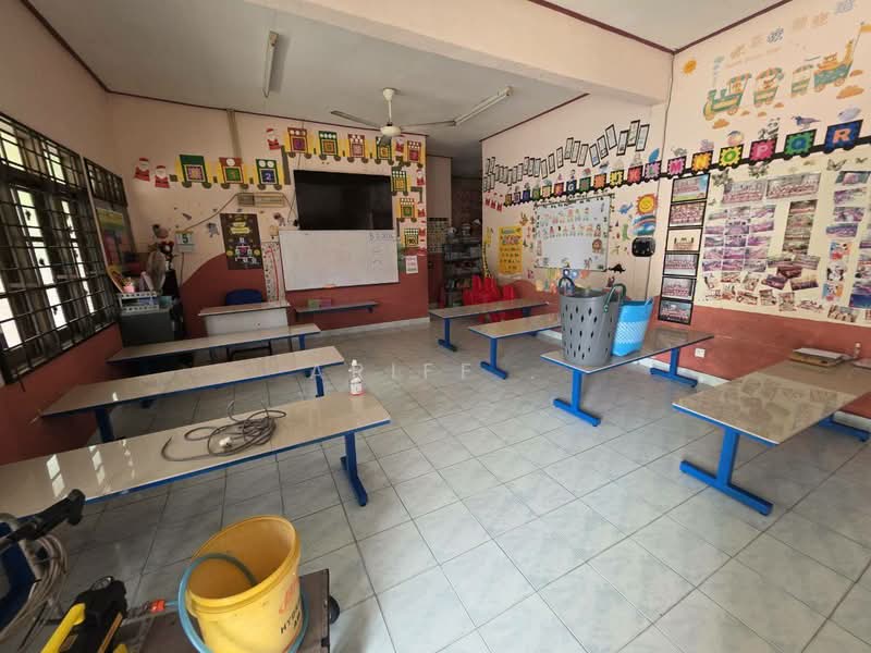 Bungalow for Sale in Pulau Kambing (Cabang Tiga) - Ariff . - Study - PropertyGuru.com.my