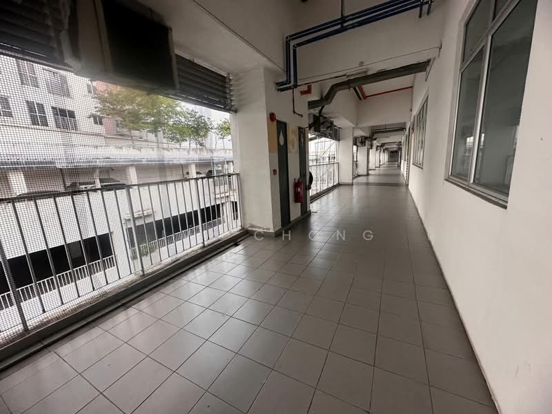Kedai / Pejabat untuk Disewa di Taman Tasik Prima (Puchong) - Ivy Chong - Corridor - PropertyGuru.com.my