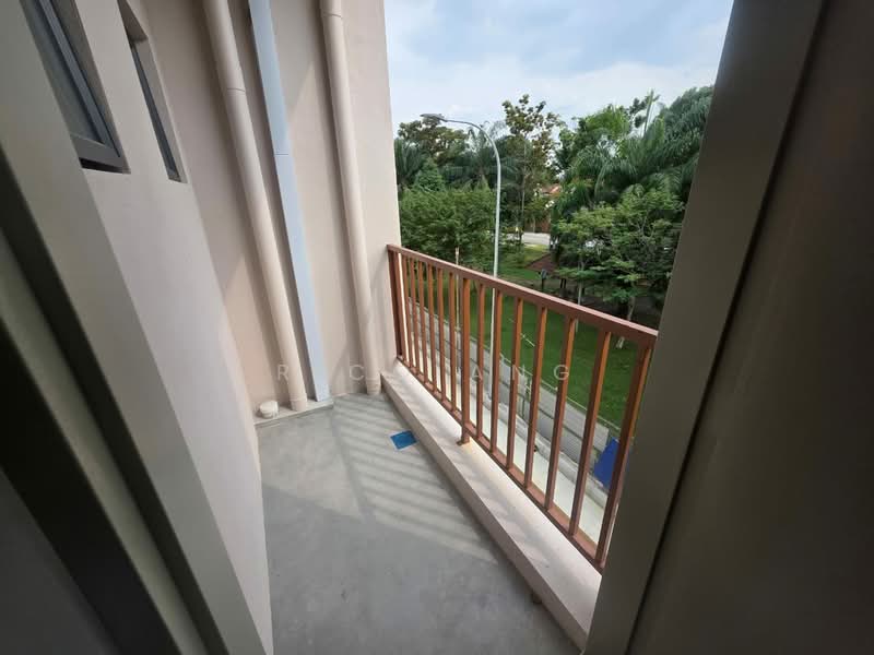Shop / Office for Rent in Bandar Bukit Raja (Klang) - Rico Ang - Balcony - PropertyGuru.com.my