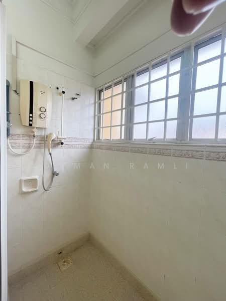 2-storey Terraced House for Sale in Usj 24 (Subang Jaya) - Luqman Ramli - Bathroom - PropertyGuru.com.my