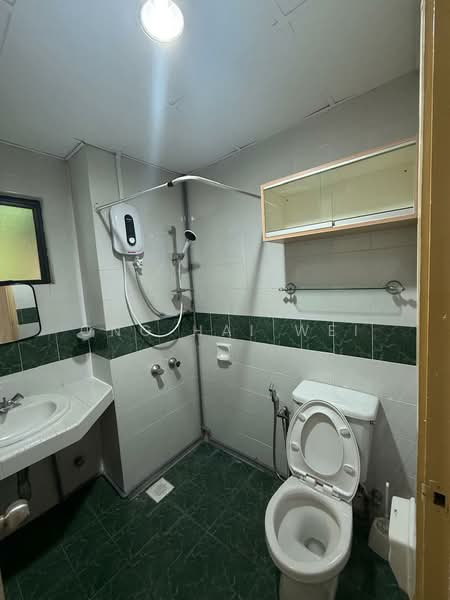 Condominium for Rent at Maxwell Towers - Ong Hai Wei - Bathroom - PropertyGuru.com.my