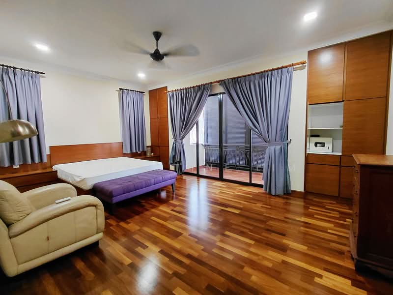 Rumah Banglo untuk Disewa di Kelana Jaya (Petaling Jaya) - Christine Lim - Master Bedroom - PropertyGuru.com.my