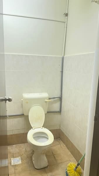 Apartment for Sale at Impiana Apartment - Jim Lee - Bathroom - PropertyGuru.com.my