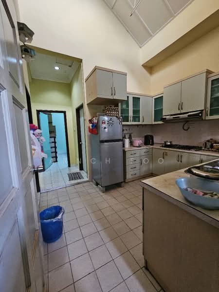 Rumah Teres 1 Tingkat untuk Dijual di Taman Pelangi Indah (Ulu Tiram) - Arnch Foo - Kitchen - PropertyGuru.com.my