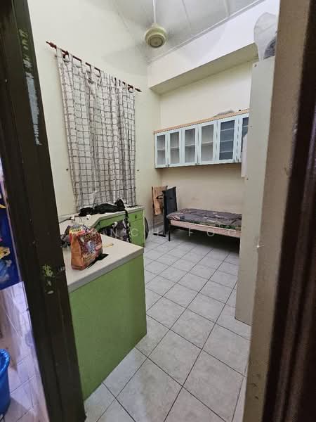 Rumah Teres 1 Tingkat untuk Dijual di Taman Pelangi Indah (Ulu Tiram) - Arnch Foo - Bedroom - PropertyGuru.com.my