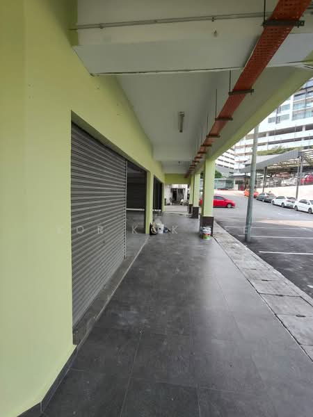 Taman Pinggiran Putra - 1