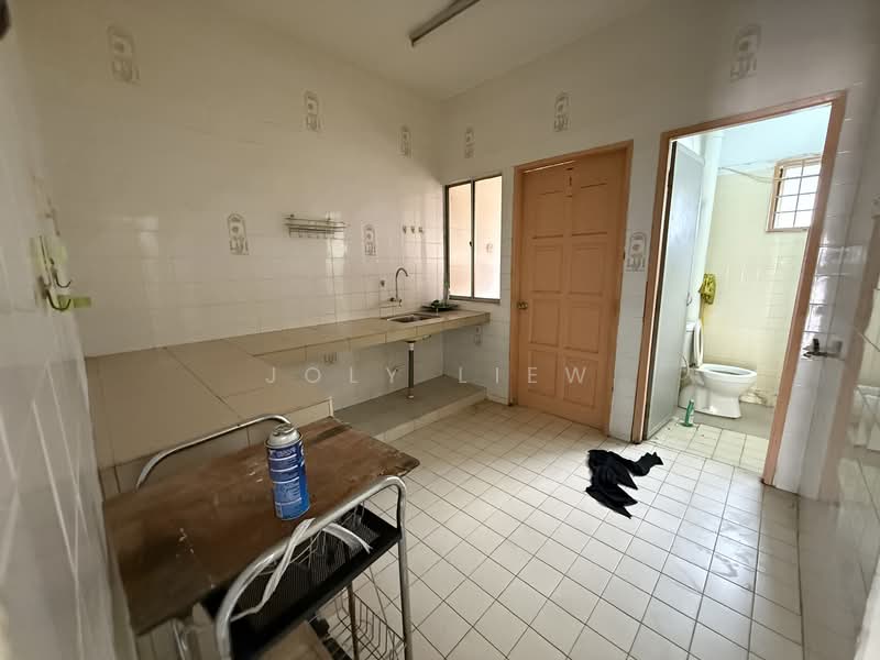 Taman Taynton View untuk Untuk Dijual - RM 838,000, Apr 2026 - Kitchen - PropertyGuru.com.my