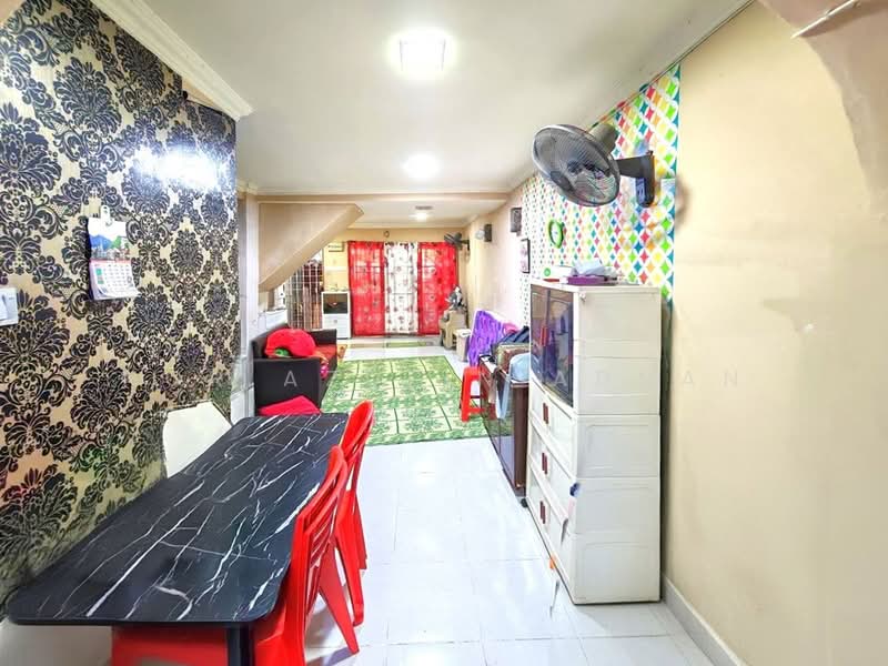 Rumah Teres 2 Tingkat untuk Dijual di Kajang (Selangor) - Nor Azdlin Adnan - Living Room - PropertyGuru.com.my