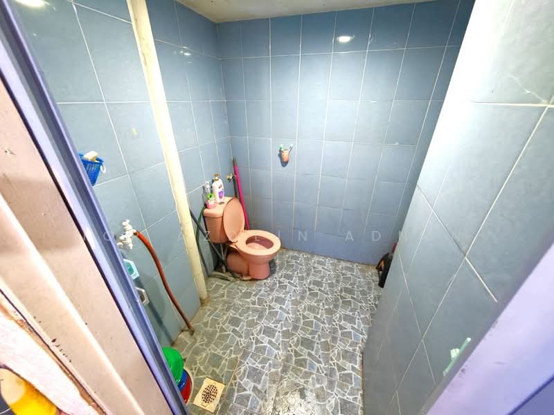 Rumah Teres 2 Tingkat untuk Dijual di Kajang (Selangor) - Nor Azdlin Adnan - Bathroom - PropertyGuru.com.my