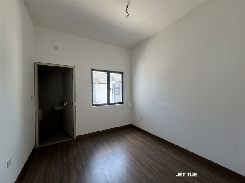 2-storey Terraced House for Sale in Bandar Bukit Raja (Klang) - Reilynn Tue - Interior - PropertyGuru.com.my