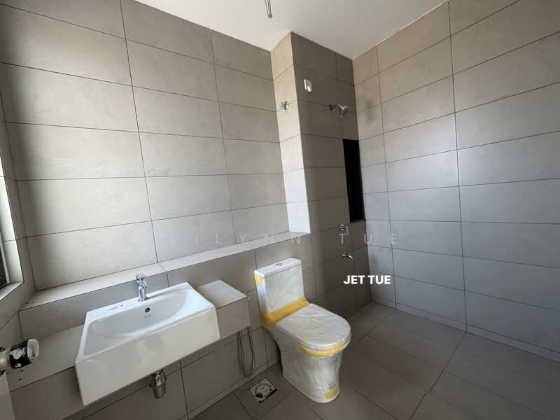 2-storey Terraced House for Sale in Bandar Bukit Raja (Klang) - Reilynn Tue - Bathroom - PropertyGuru.com.my