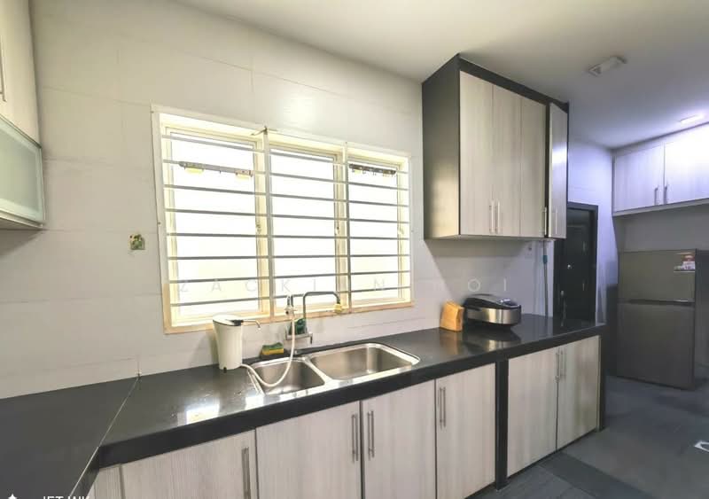 Rumah Teres 2.5 Tingkat untuk Dijual di Bandar Botanic (Klang) - Zackinn Hoi - Kitchen - PropertyGuru.com.my