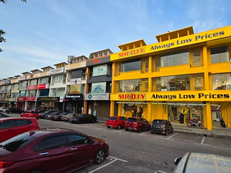 Taman Daya Jalan Pinang 52 Prime Shop for Rent Near MR DIY E&Y Mamak Shop - 1